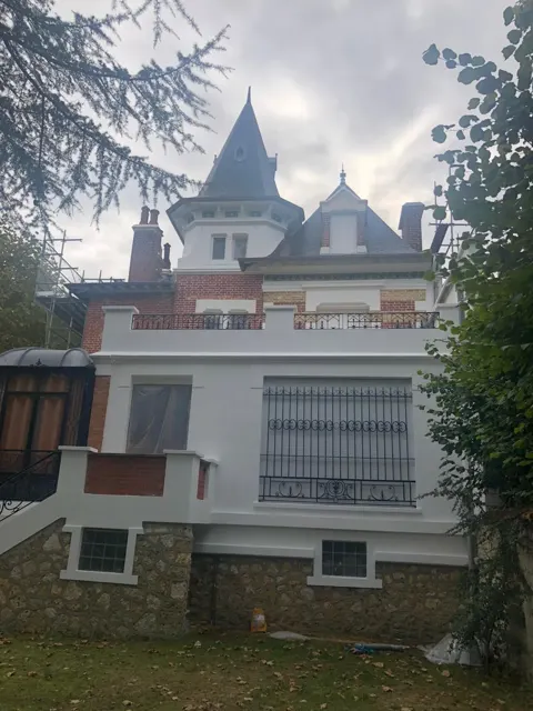 Couverture et bâtiment, photographie transmise par Lecoq Prestige Toiture