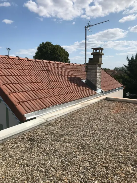 Couverture et bâtiment, photographie transmise par Lecoq Prestige Toiture